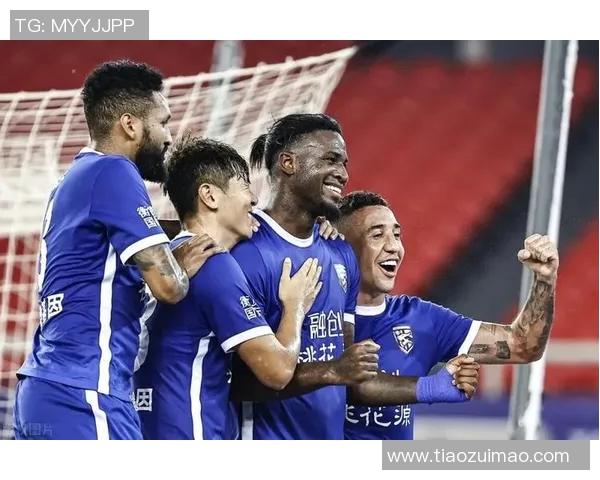 仁川联队迎战全北现代争夺胜利双方实力对决引发球迷热议